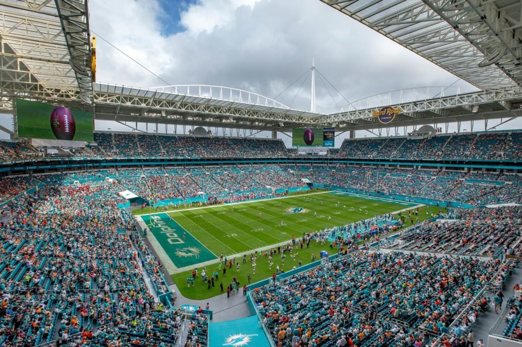 Dolphins reportedly get clearance to host full capacity at stadium