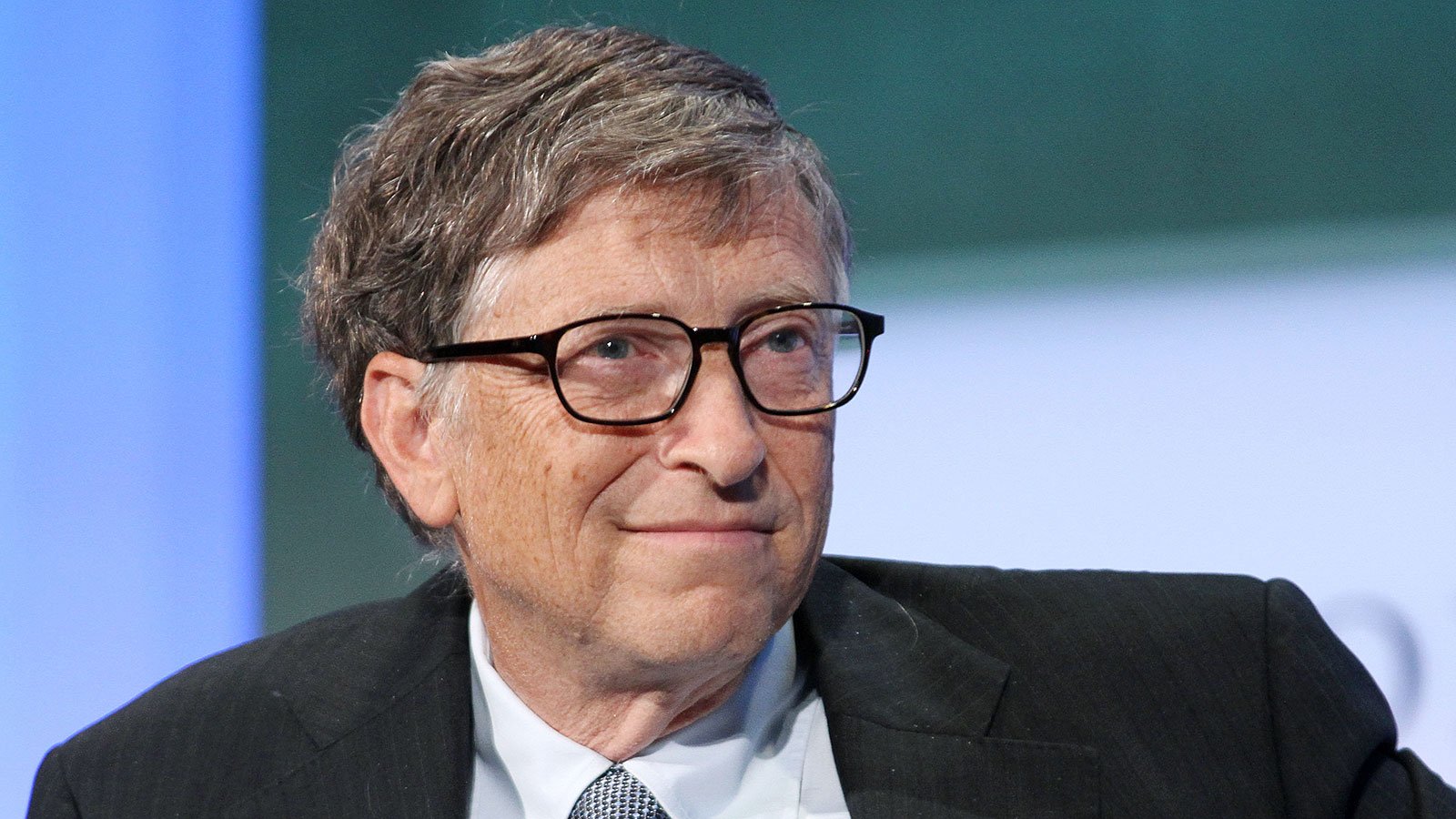 Bill Gates Steps Down From Microsoft Board - 24 Flix